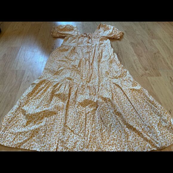 Madewell yellow floral short sleeve midi dress - Picture 3 of 4